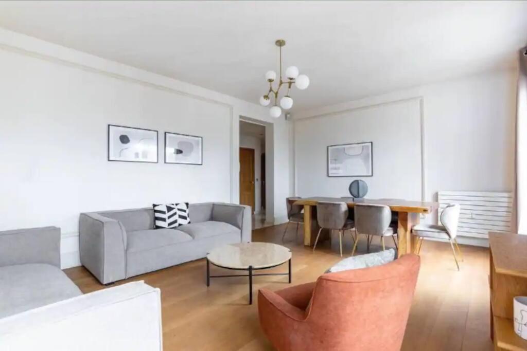 Avenue Montaigne Luxury Apartment 2Br 4P Paryż Zewnętrze zdjęcie