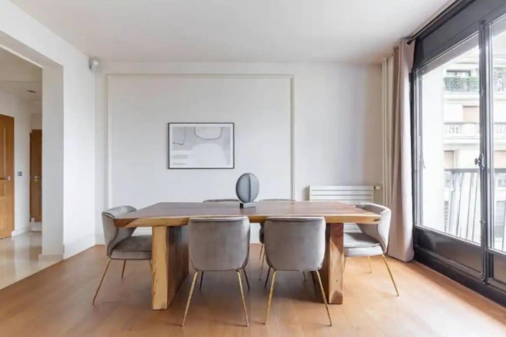 Avenue Montaigne Luxury Apartment 2Br 4P Paryż Zewnętrze zdjęcie